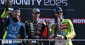 MotoGP: Marco Bezzecchi ชาวอิตาลีชนะการแข่งขันรอบสุดท้ายของฤดูกาลที่บาเลนเซีย