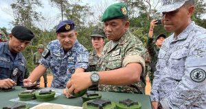 กองทัพไทย นำคณะ AOT ลุยช่องอานม้า-สัตตะโสม ไล่ไทม์ไลน์พบทุ่นระเบิด