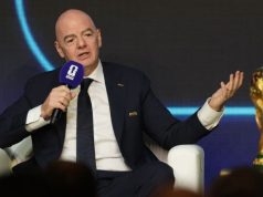 ราคาตั๋วทำให้เกิดคำถามว่า นี่จะเป็นฟุตบอลโลกแบบ “แซนด์วิชกุ้ง” หรือไม่?