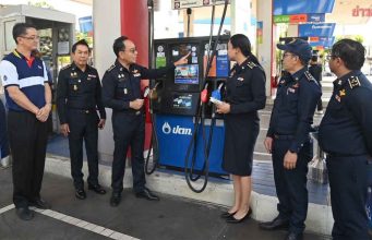 พาณิชย์ ปูพรมตรวจเข้ม หัวจ่ายน้ำมัน-เครื่องชั่ง-ป้ายราคา สกัดฉวยโอกาสปีใหม่