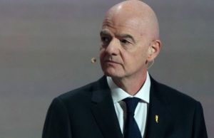 ประธานฟีฟ่าถูกกล่าวหาว่าละเมิดกฎของตนเองเกี่ยวกับการมอบรางวัลโนเบลสาขาสันติภาพ